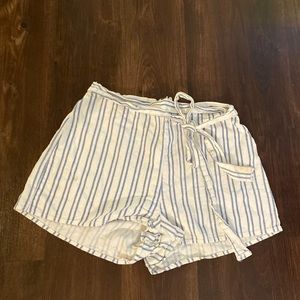 Shorts 👸🏻 3 for $15👸🏻